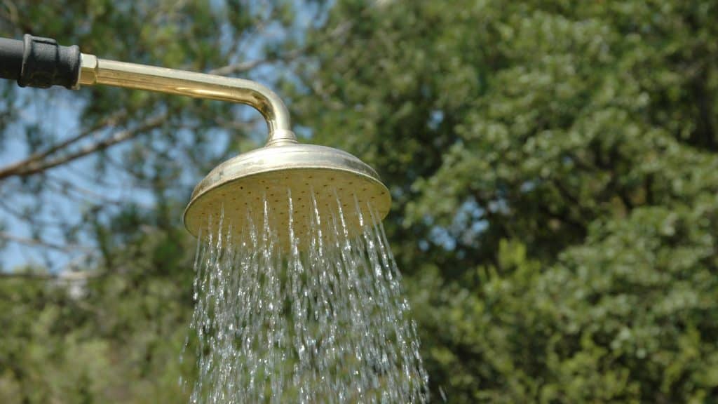 Best Shower Heads For Outdoor Showers Full Buyers Guide Best Home Fixer