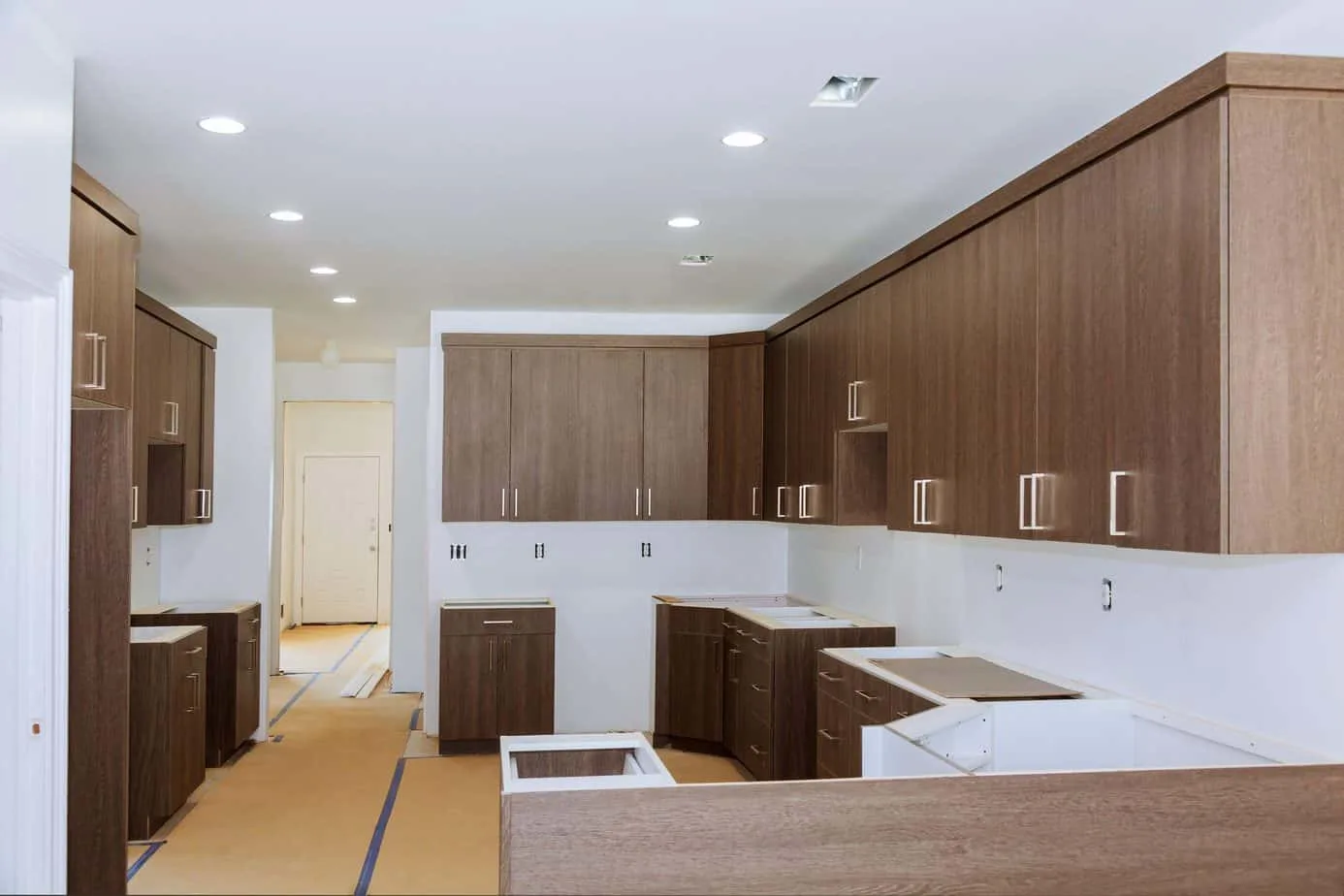 do kitchen cabinets need to match bathroom cabinets
