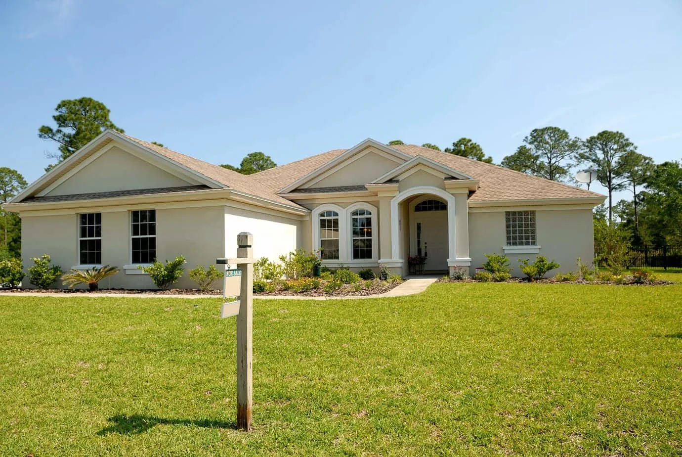 should you accept first offer on house