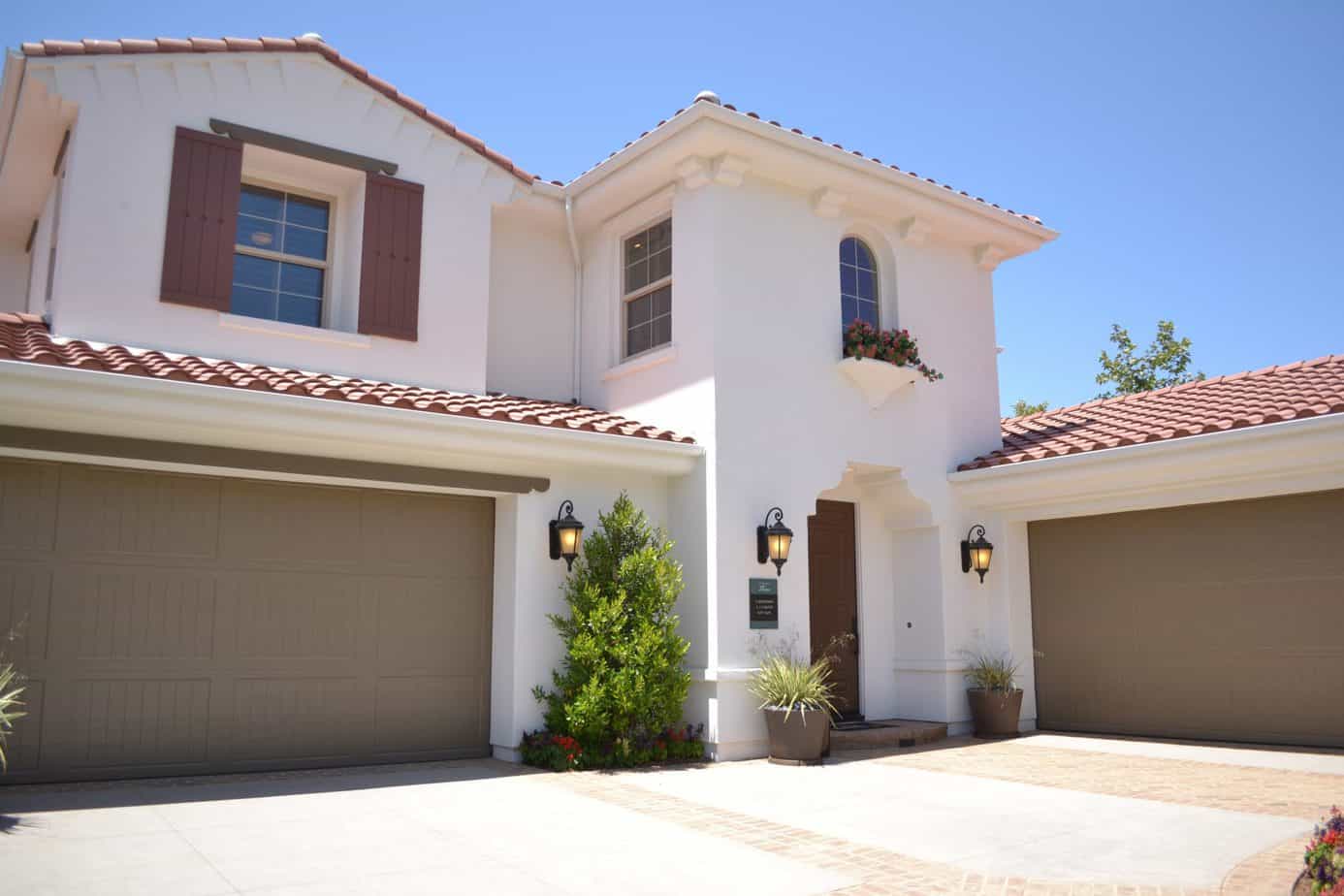 Do Duplexes Have Garages