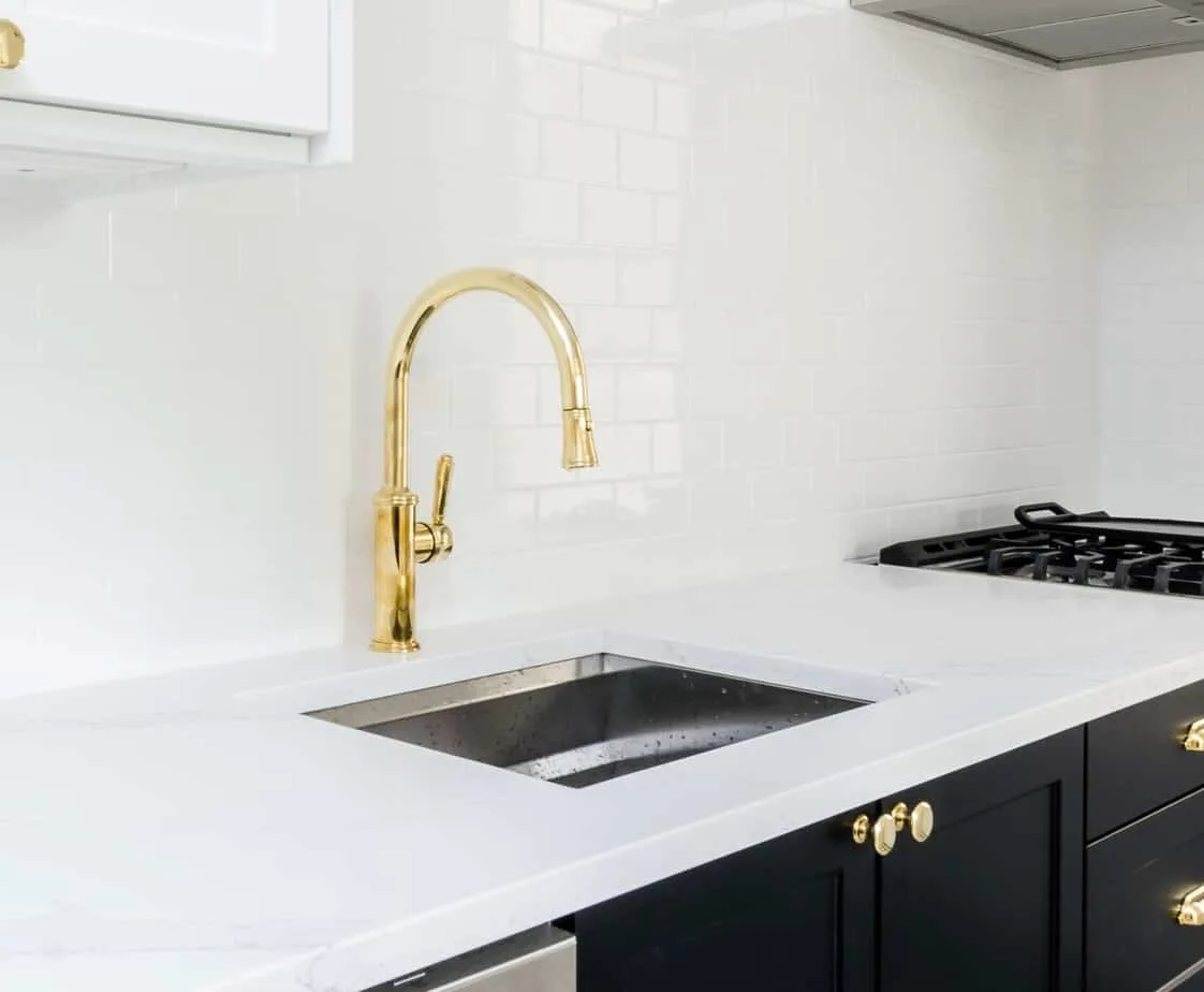 Do High arc Kitchen Faucets Splash?