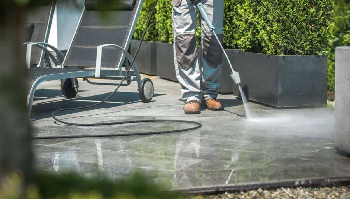 10 Best Industrial Patio Cleaners that are Effective & Easy to Use